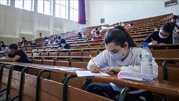 Üniversiteler online mı olacak? 2022 Üniversiteler kapanacak mı? Üniversiteler online mı olacak? 2022 Üniversiteler kapanacak mı?